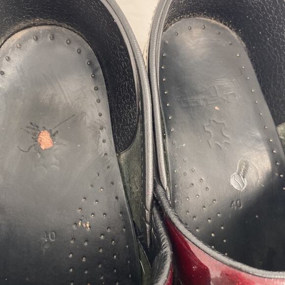 Dansko Professional Patent Leather Red Clogs Size 40 / 10 - Picture 8 of 13